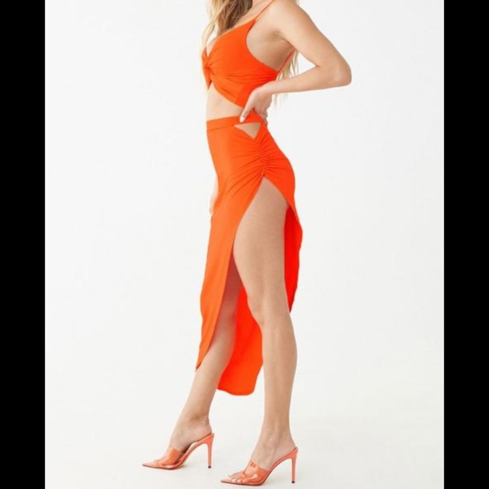 NWT Forever 21 Twist Front Two piece set